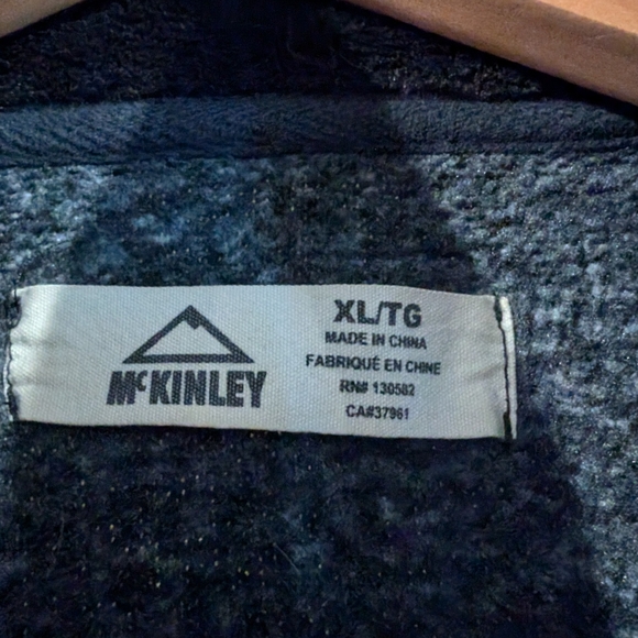 McKinley Zipper Cardi in Heathered Black - Picture 4 of 8